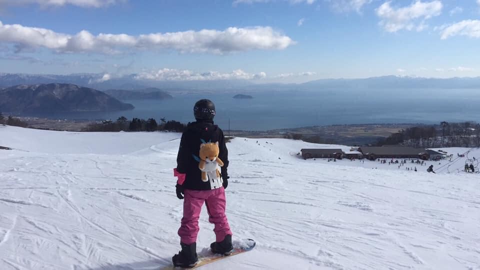 推坑安全地滑雪